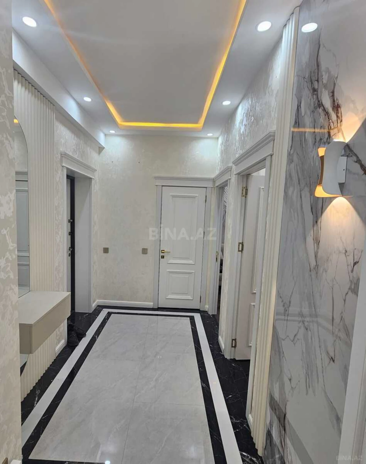 Kirayə verilir 2 otaqlı mənzil 80 m²