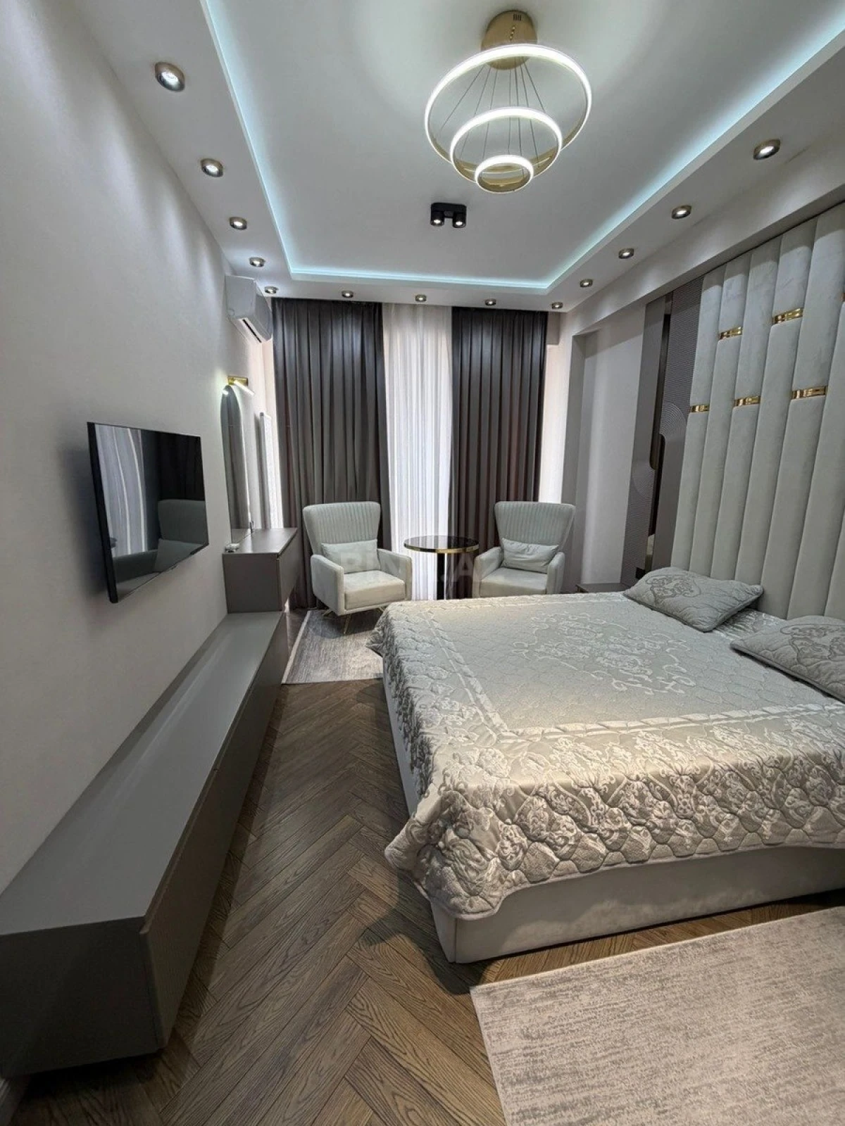 Kirayə verilir 3 otaqlı mənzil 90 m²