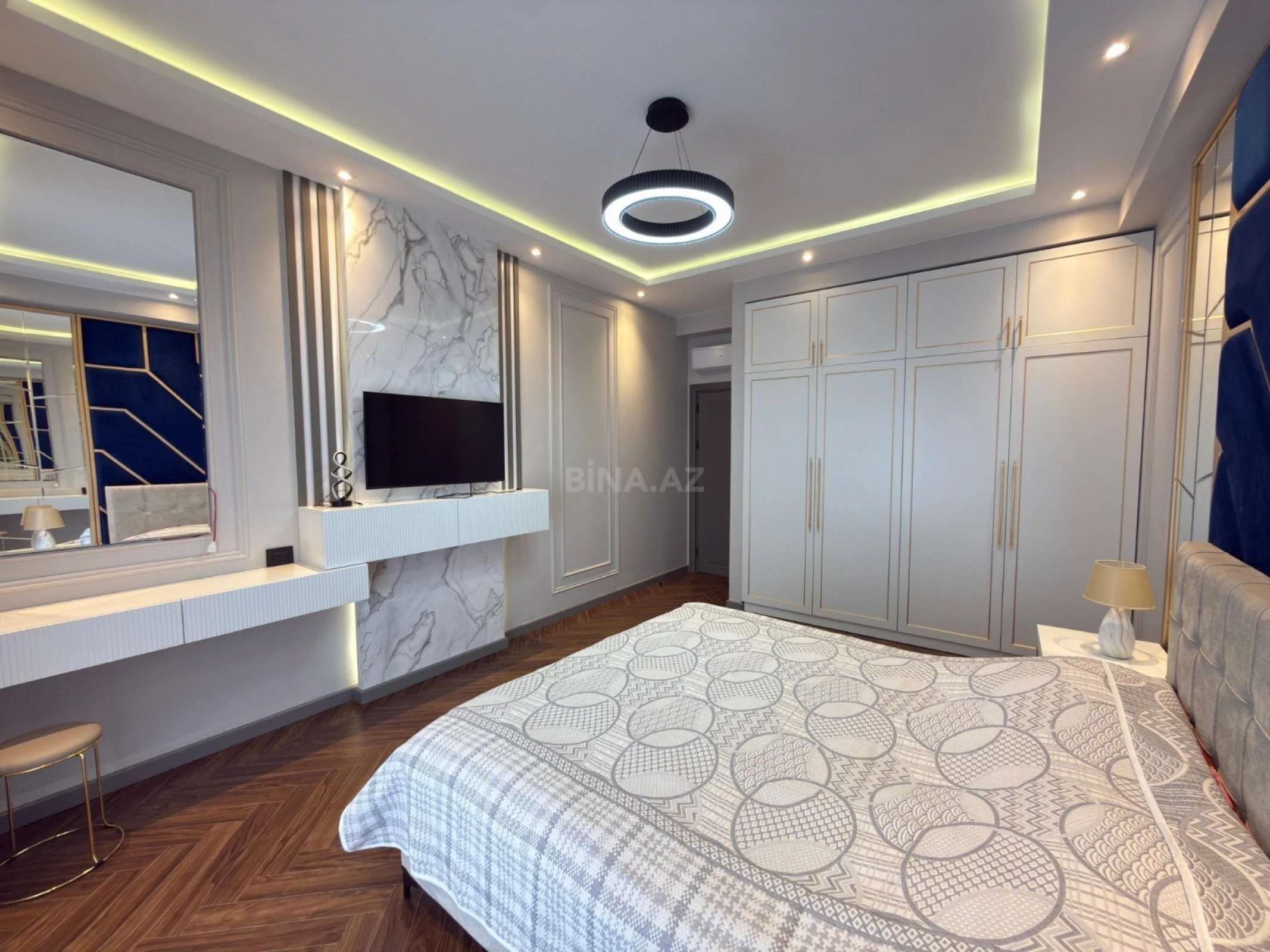 Kirayə verilir 3 otaqlı mənzil 103 m²