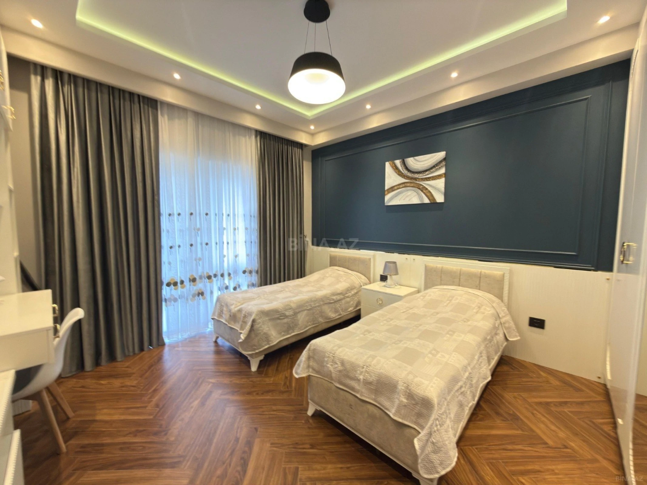 Kirayə verilir 3 otaqlı mənzil 103 m²