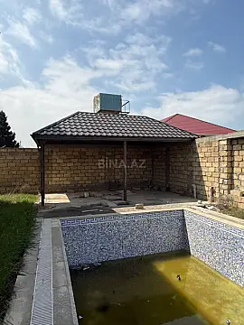 Satılır 6 otaqlı həyət evi 240 m²