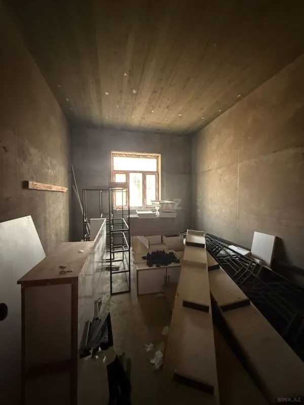 Satılır 6 otaqlı həyət evi 240 m²