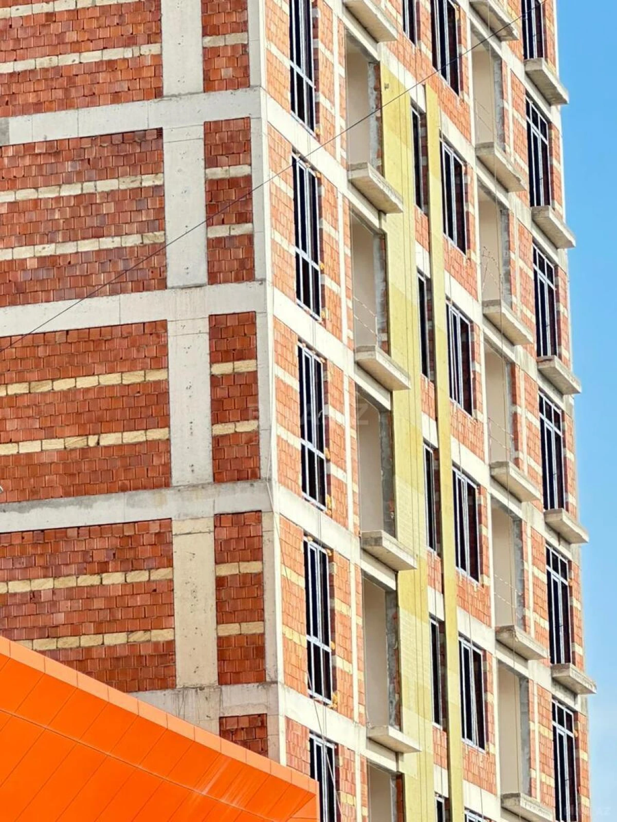 Satılır 2 otaqlı mənzil 66.6 m²