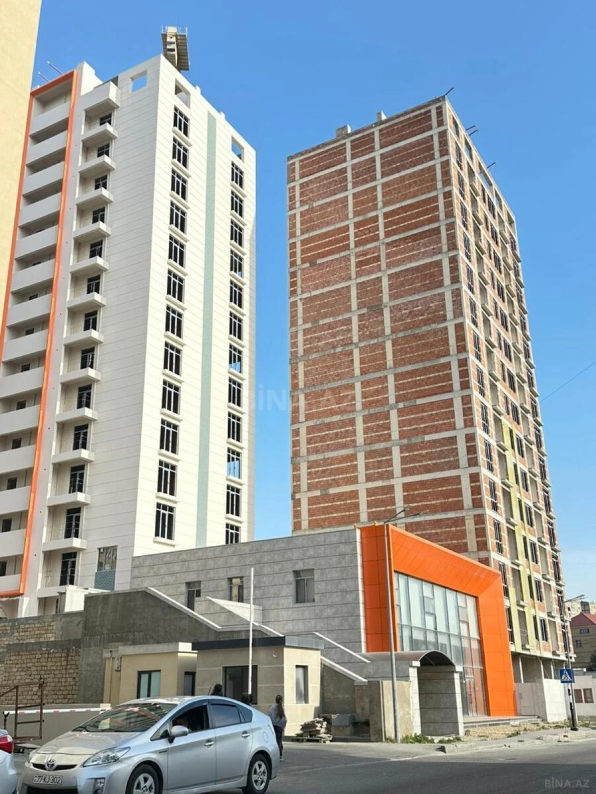 Satılır 2 otaqlı mənzil 66.6 m²