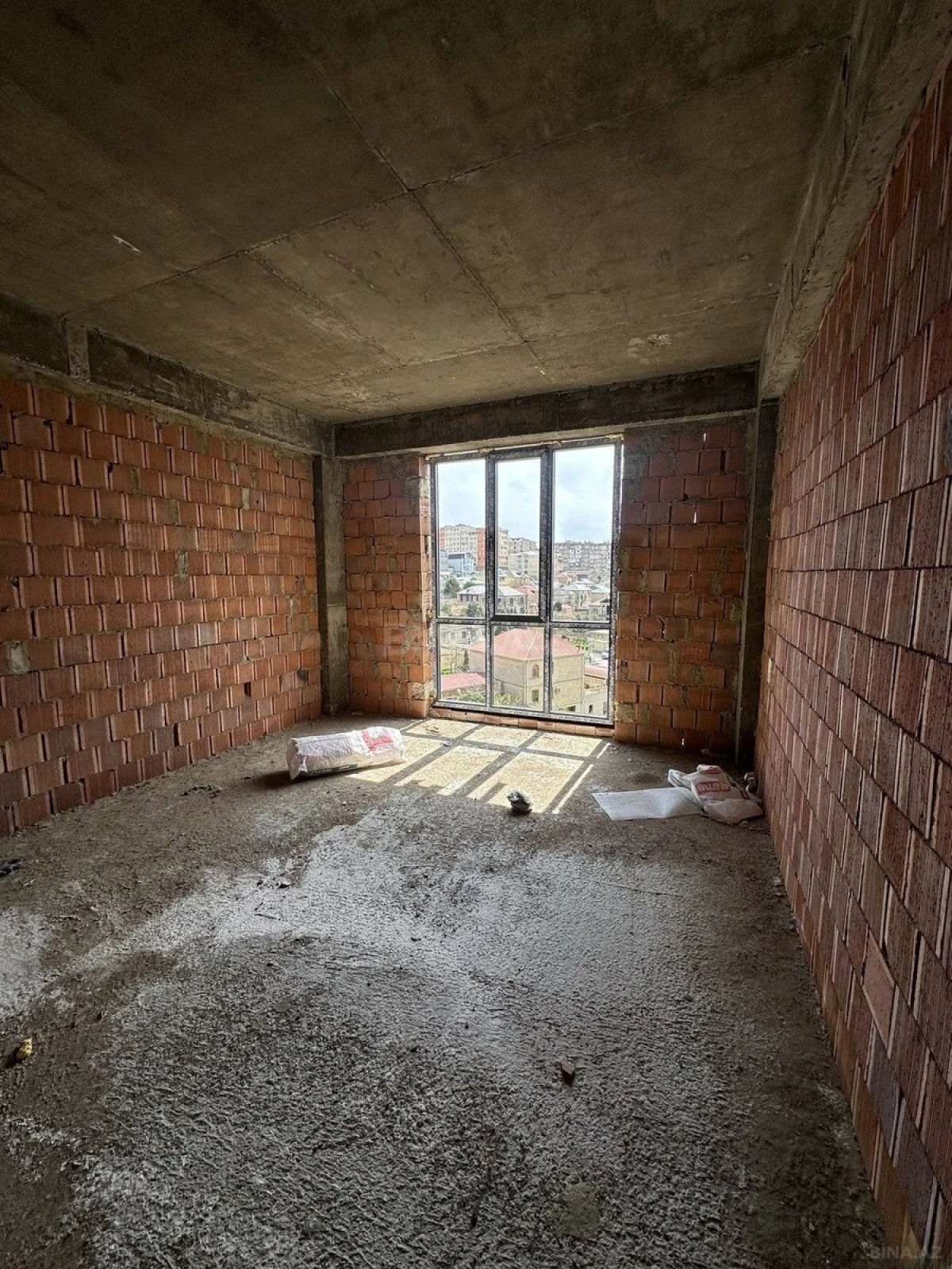 Satılır 2 otaqlı mənzil 66.6 m²