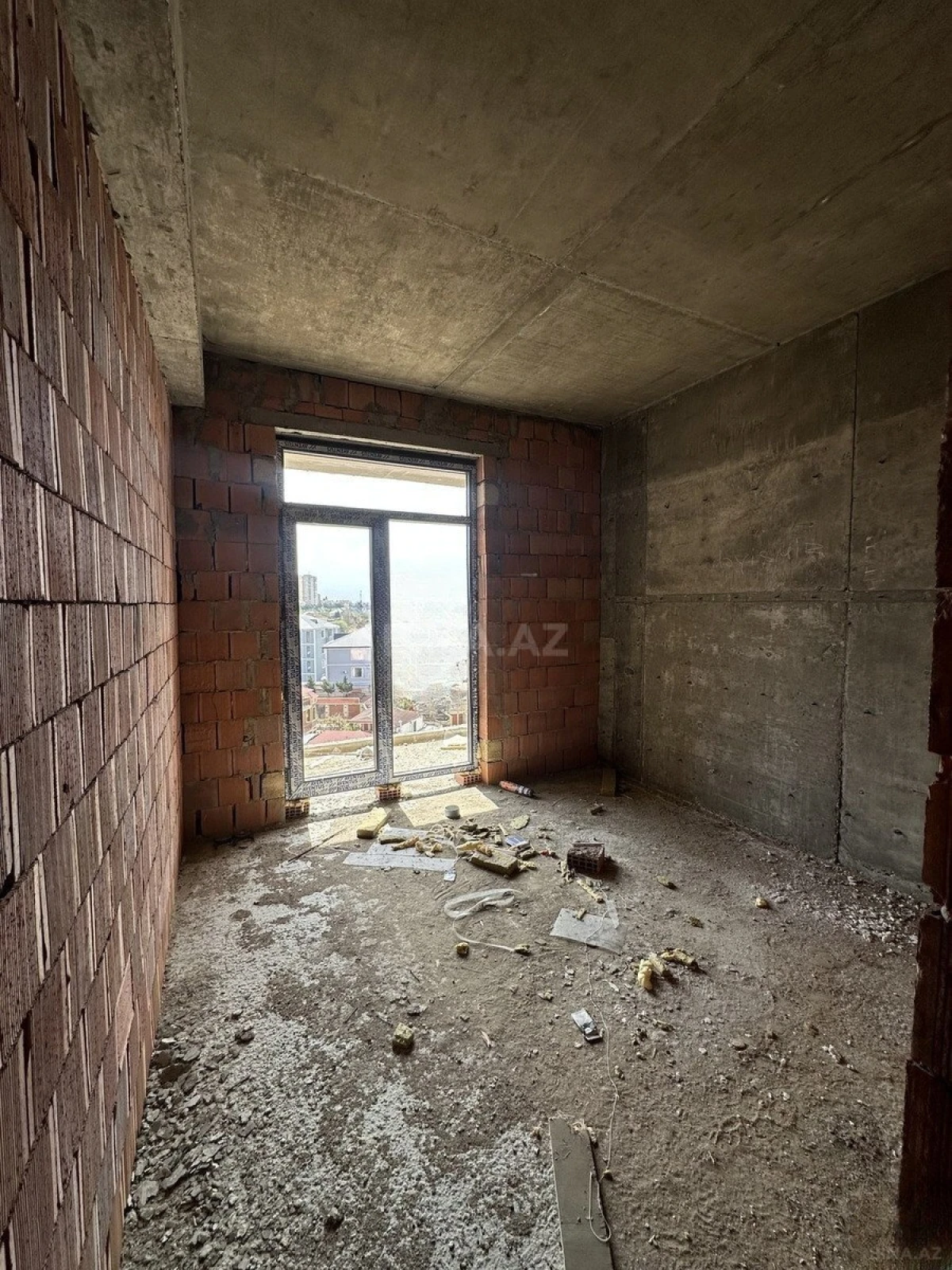 Satılır 2 otaqlı mənzil 66.6 m²