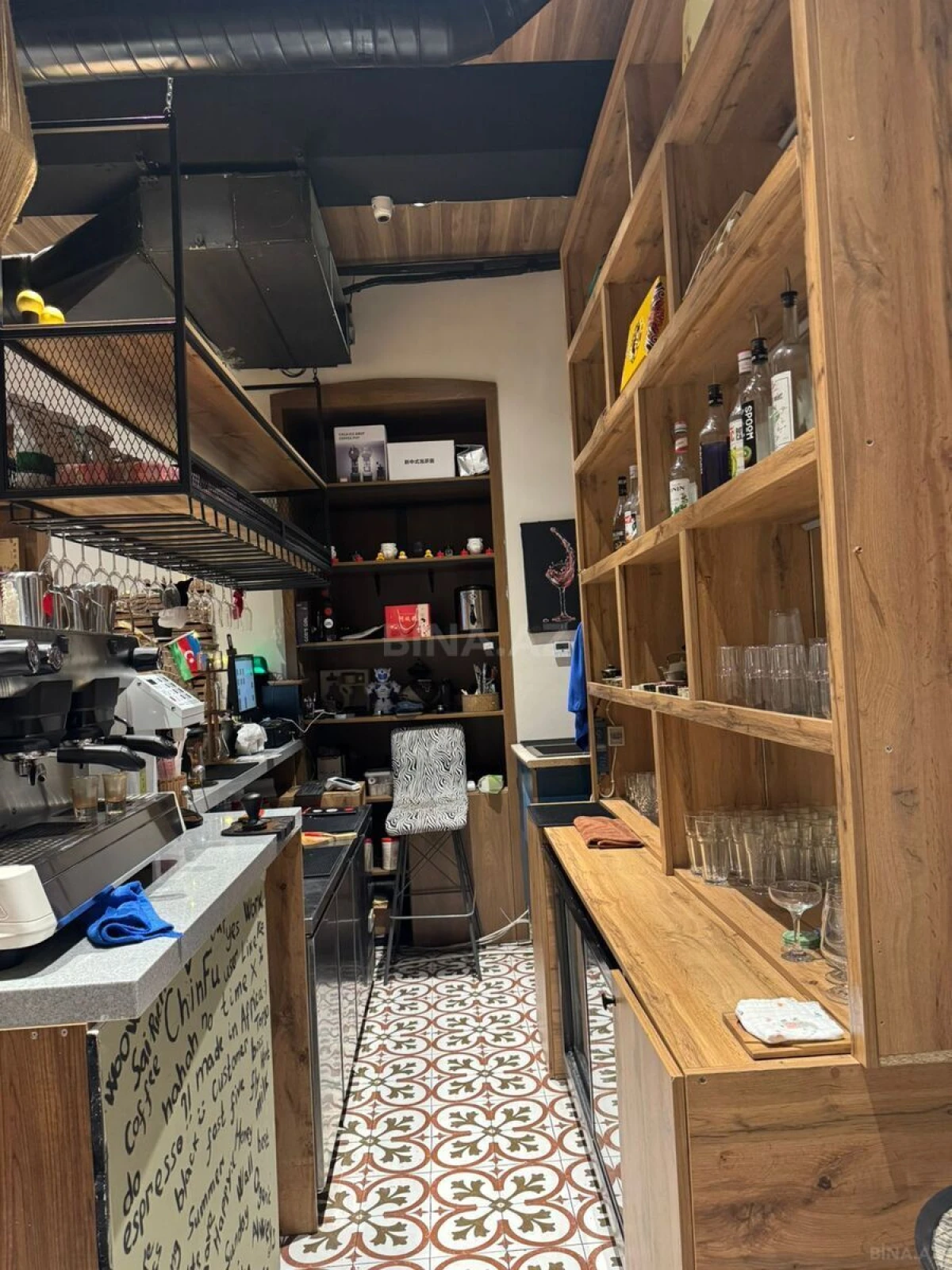 Kirayə verilir obyekt 110 m²