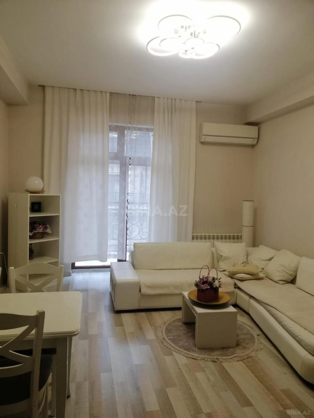 Kirayə verilir 3 otaqlı mənzil 105 m²