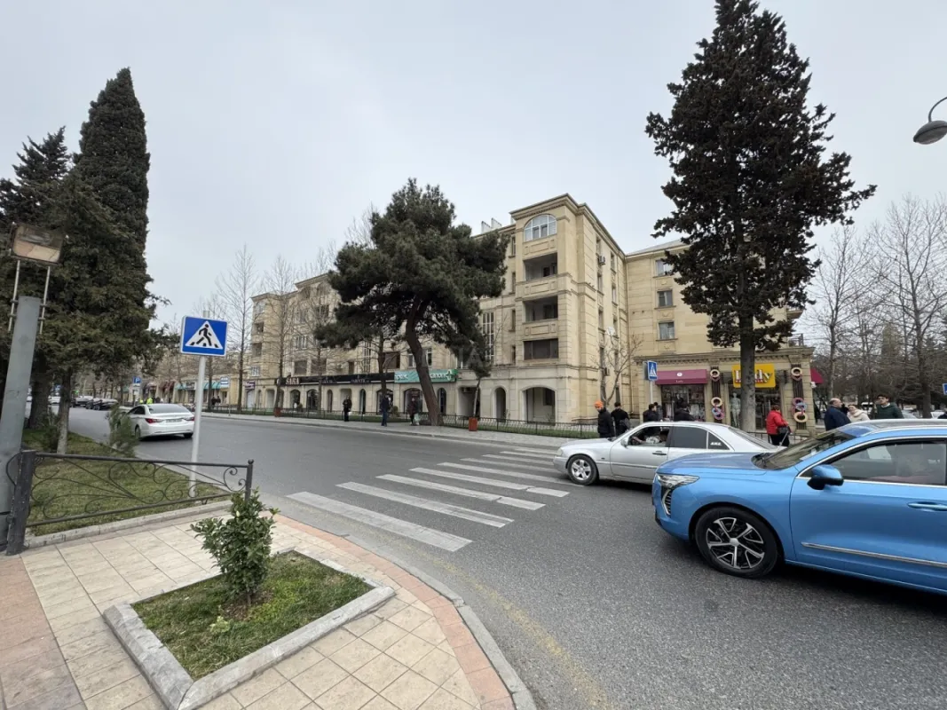 Satılır 2 otaqlı mənzil 55 m²