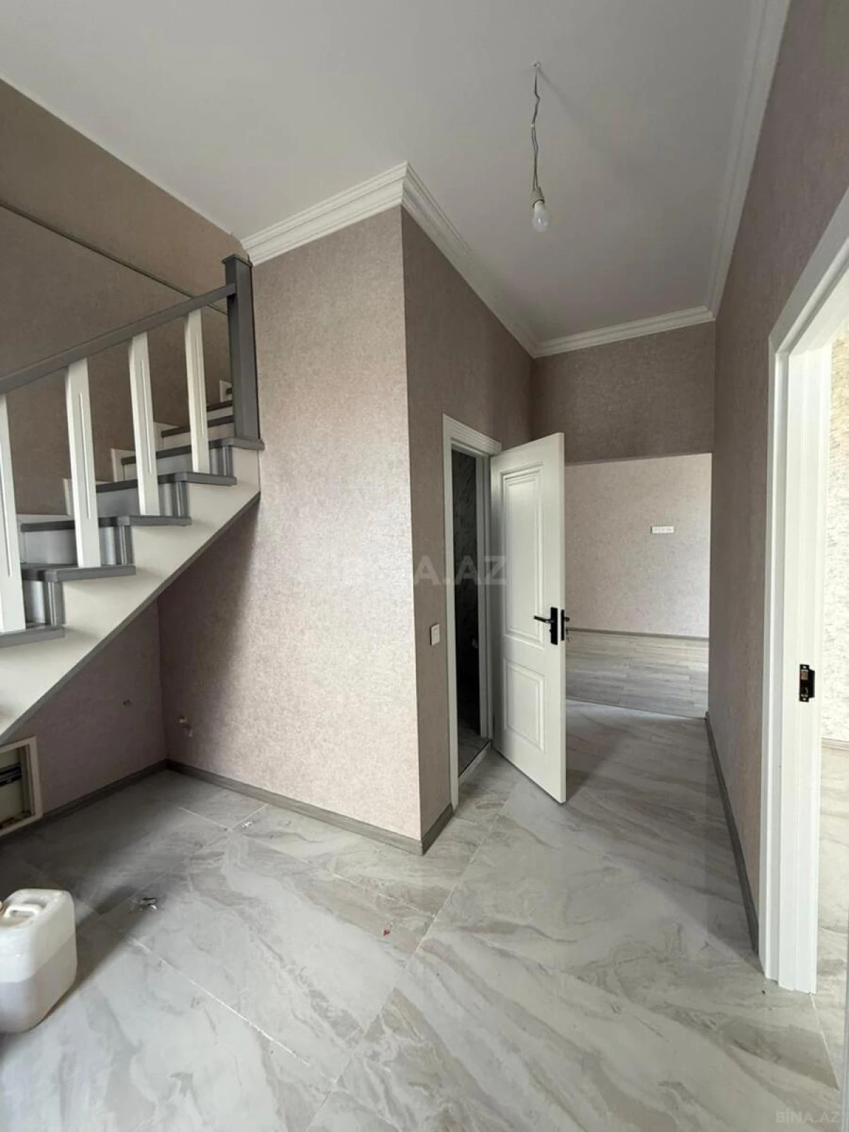 Satılır 4 otaqlı həyət evi 100 m²