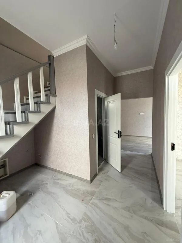 Satılır 4 otaqlı həyət evi 100 m²