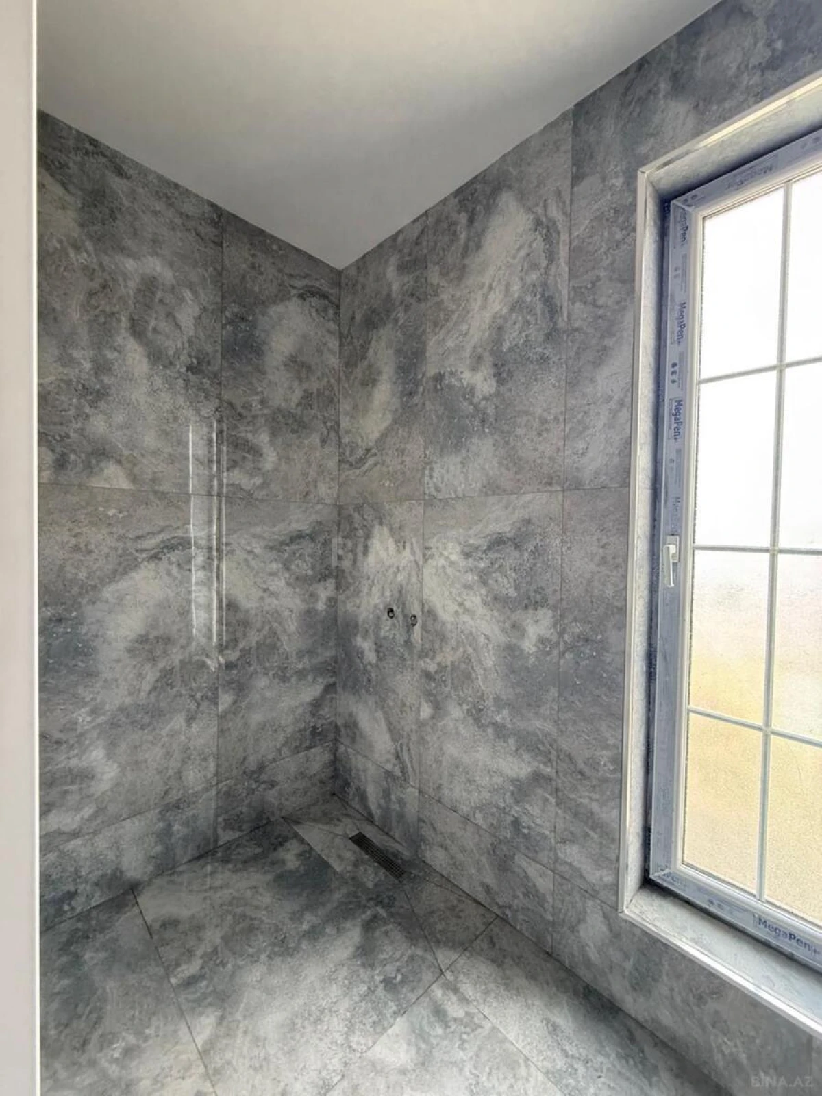 Satılır 4 otaqlı həyət evi 100 m²