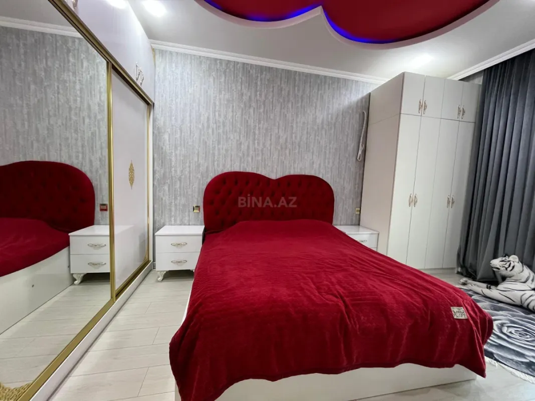 Kirayə verilir 2 otaqlı mənzil 105 m²