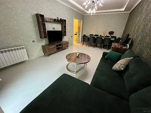 Kirayə verilir 2 otaqlı mənzil 105 m²
