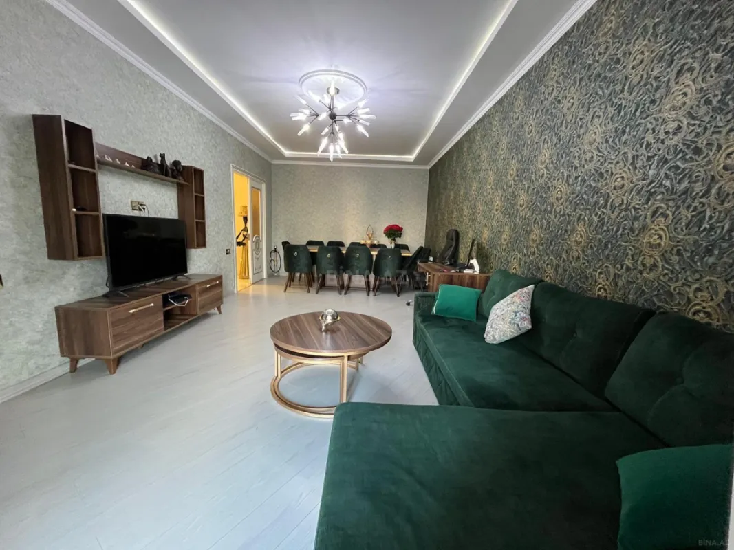 Kirayə verilir 2 otaqlı mənzil 105 m²