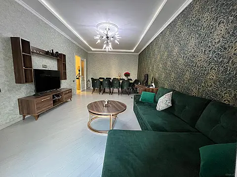 Kirayə verilir 2 otaqlı mənzil 105 m²