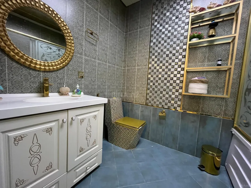 Kirayə verilir 2 otaqlı mənzil 105 m²