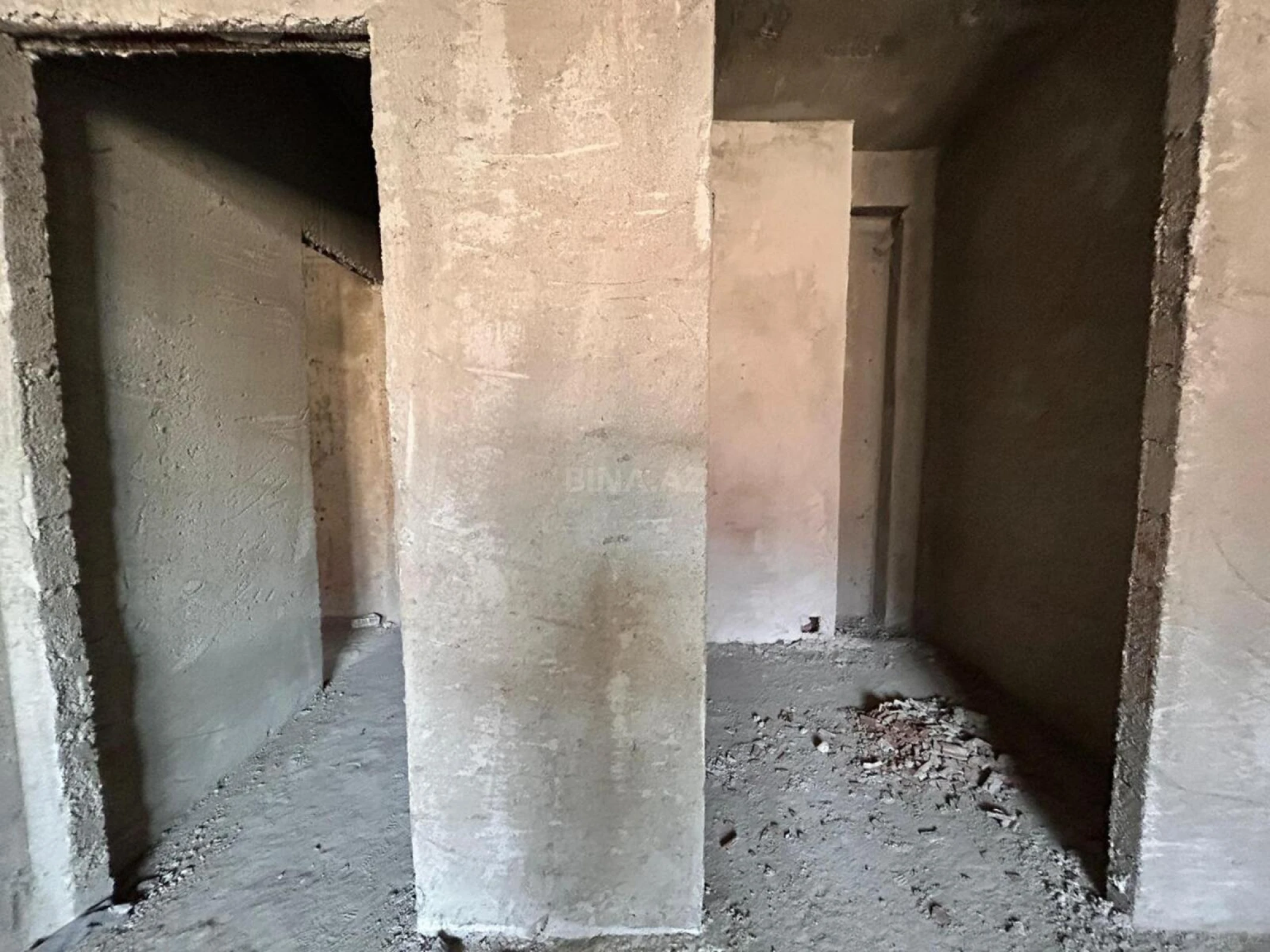 Satılır 2 otaqlı mənzil 70 m²