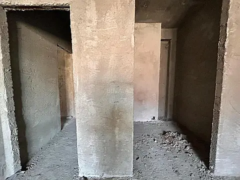 Satılır 2 otaqlı mənzil 70 m²