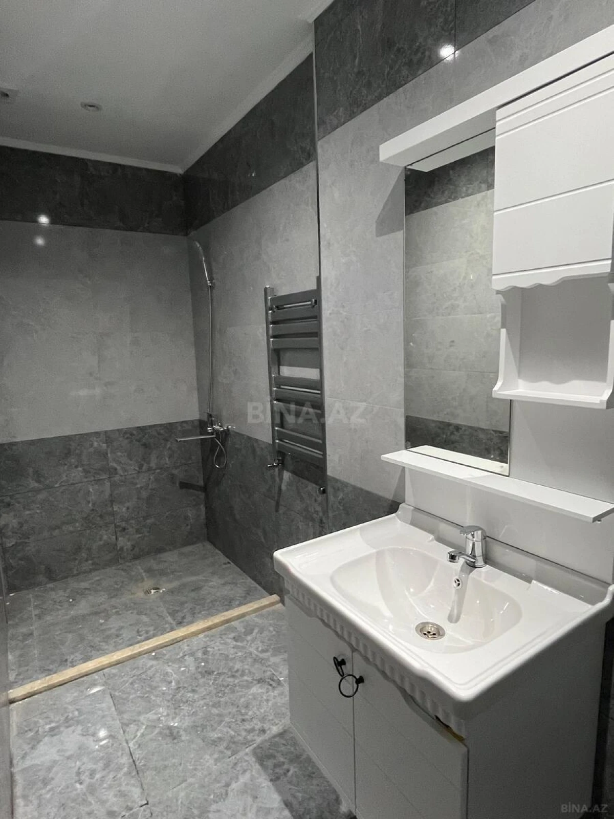 Kirayə verilir 3 otaqlı mənzil 75 m²
