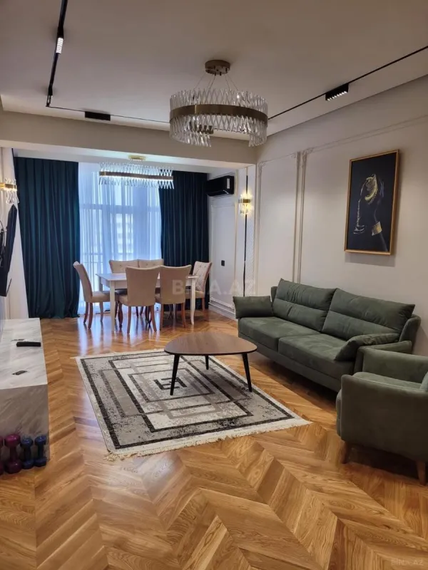 Kirayə verilir 2 otaqlı mənzil 77 m²