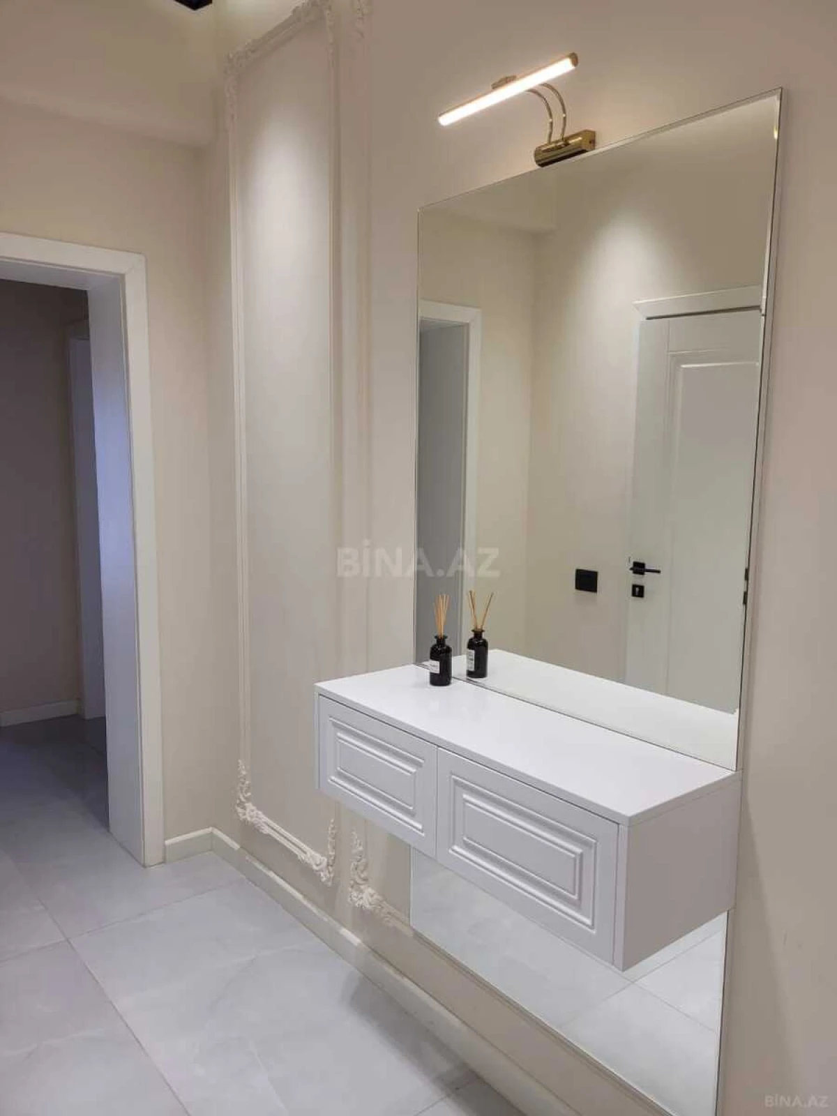 Kirayə verilir 2 otaqlı mənzil 77 m²