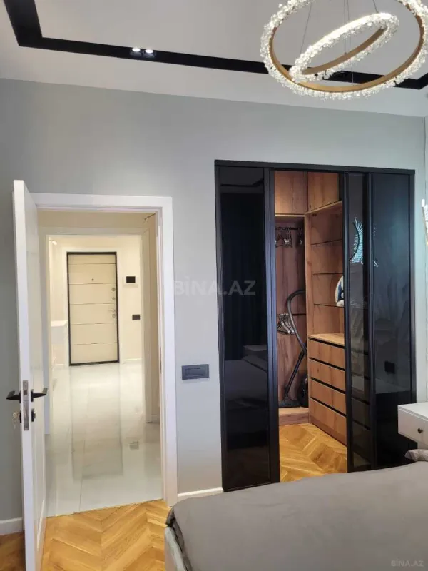 Kirayə verilir 2 otaqlı mənzil 77 m²