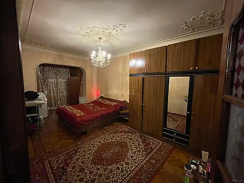 Satılır 4 otaqlı mənzil 105 m²