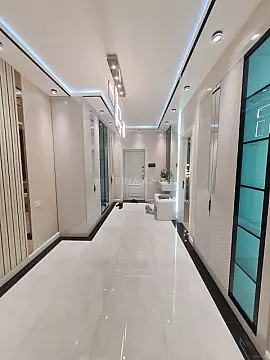 Satılır 3 otaqlı mənzil 137 m²