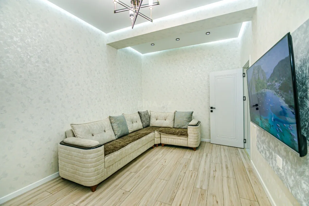 Kirayə verilir 3 otaqlı mənzil 90 m²