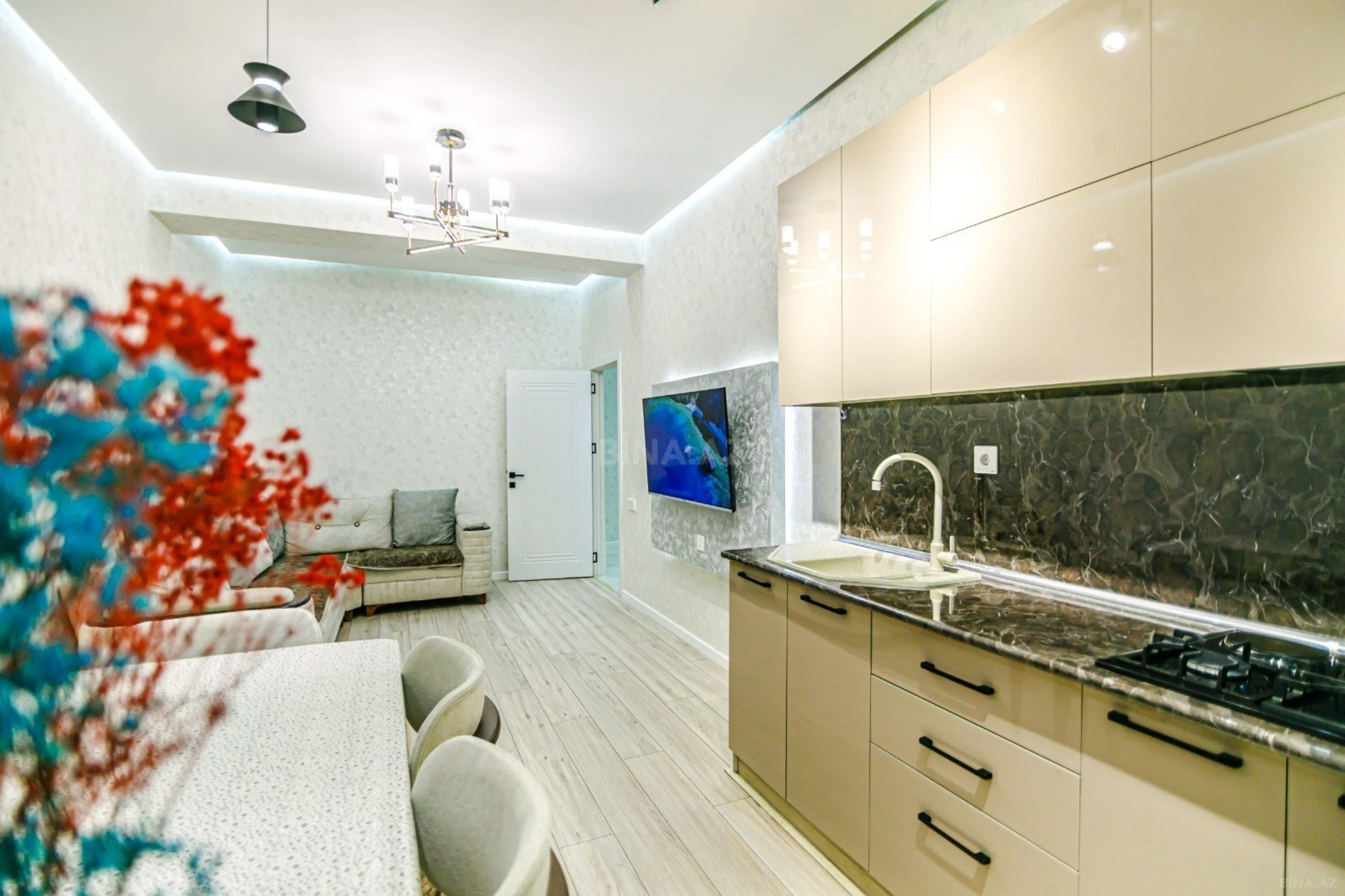 Kirayə verilir 3 otaqlı mənzil 90 m²