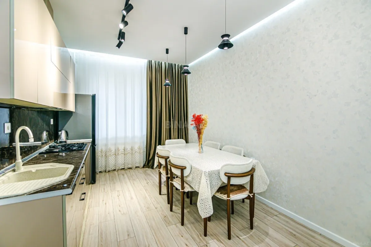 Kirayə verilir 3 otaqlı mənzil 90 m²