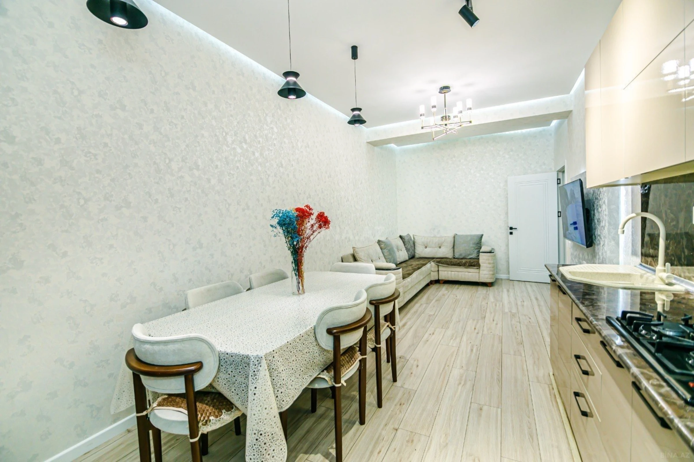 Kirayə verilir 3 otaqlı mənzil 90 m²