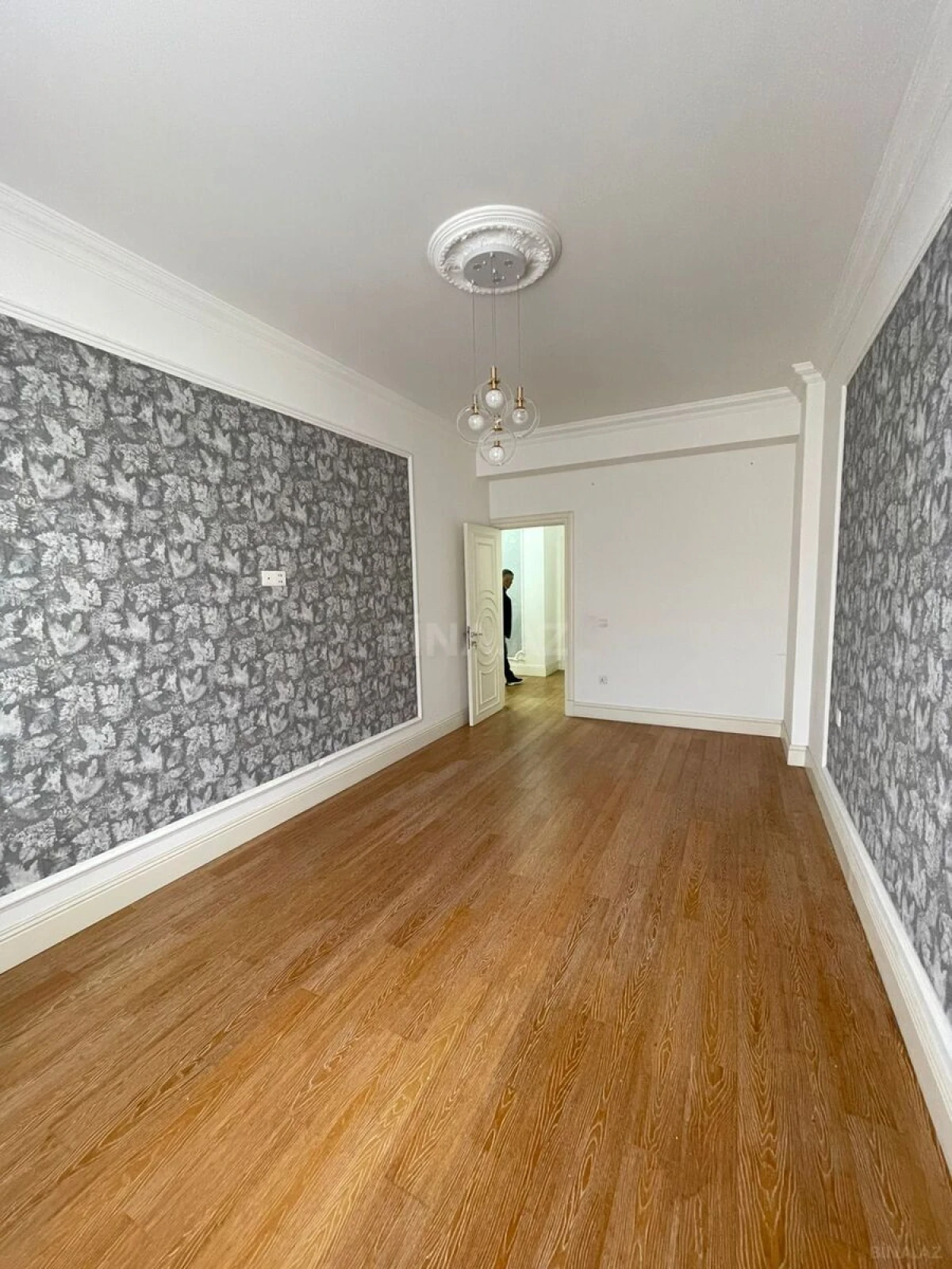 Kirayə verilir 3 otaqlı ofis 150 m²