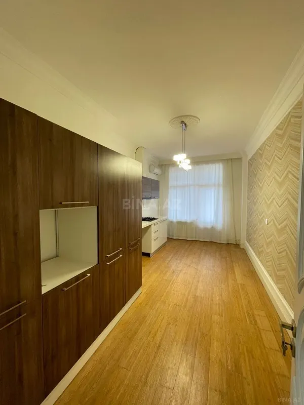 Kirayə verilir 3 otaqlı ofis 150 m²