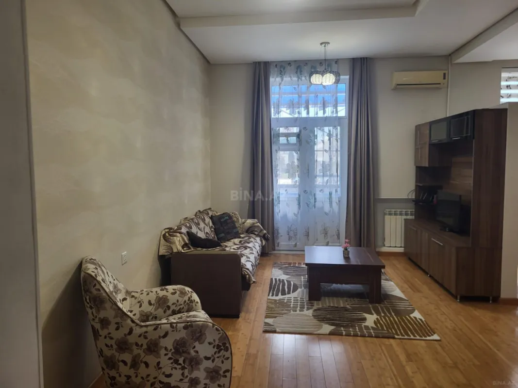 Kirayə verilir 2 otaqlı mənzil 60 m²