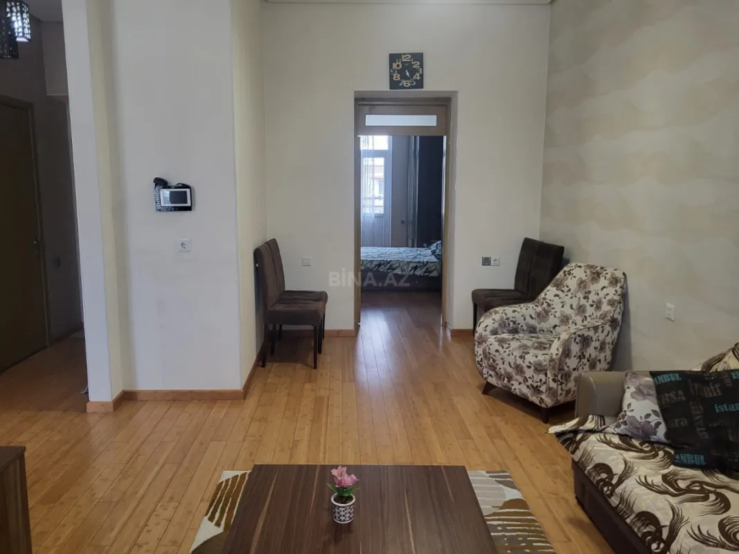 Kirayə verilir 2 otaqlı mənzil 60 m²