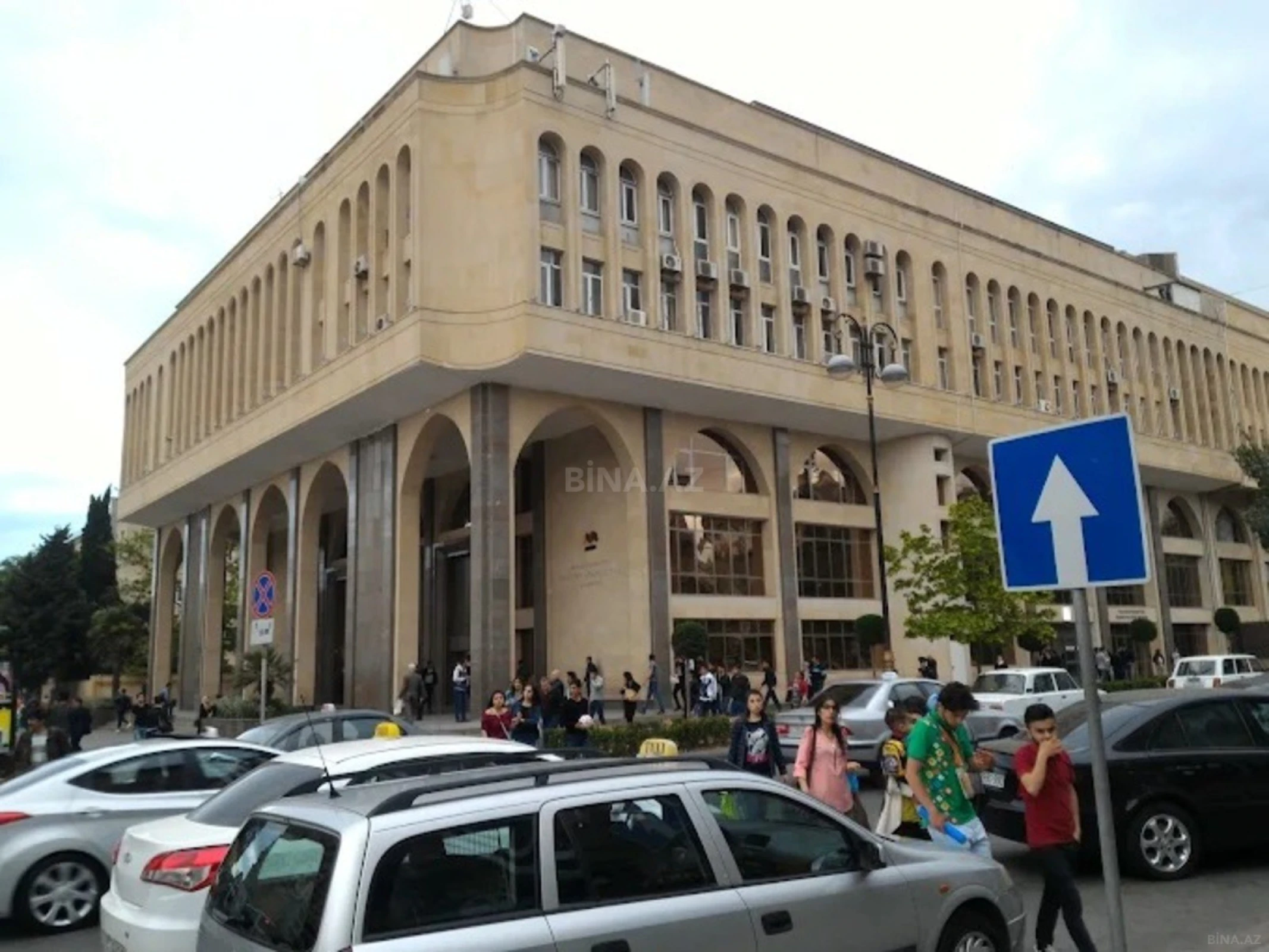 Kirayə verilir 2 otaqlı mənzil 60 m²