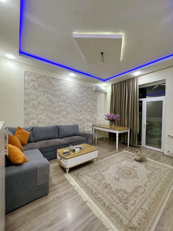 Satılır 2 otaqlı mənzil 56 m²