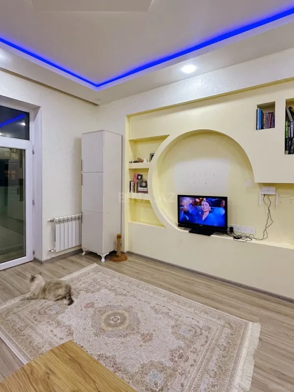 Satılır 2 otaqlı mənzil 56 m²