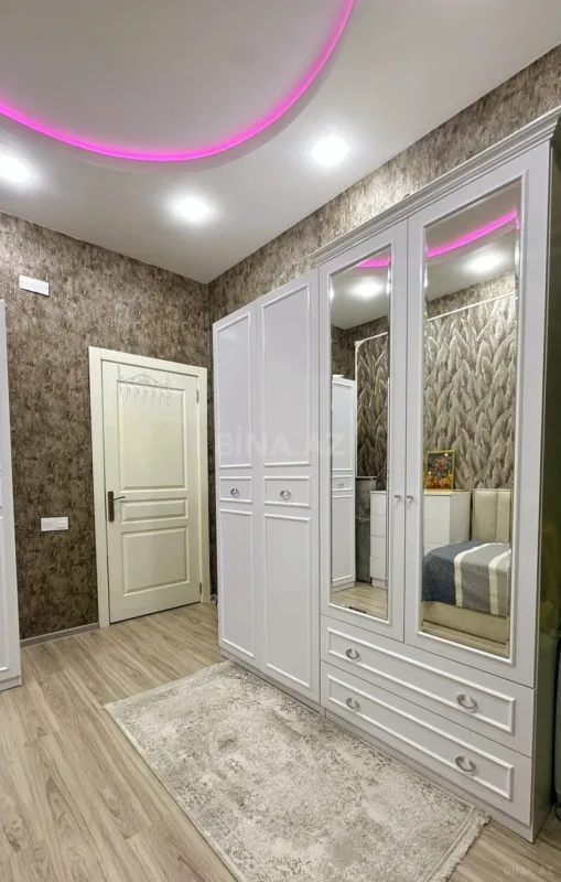 Satılır 2 otaqlı mənzil 56 m²