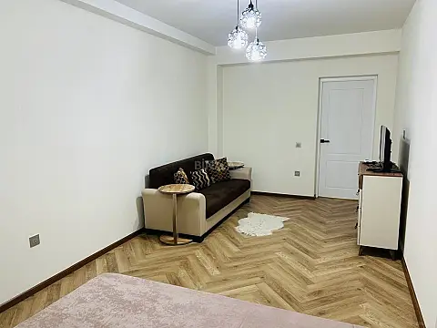 Kirayə verilir 1 otaqlı mənzil 50 m²