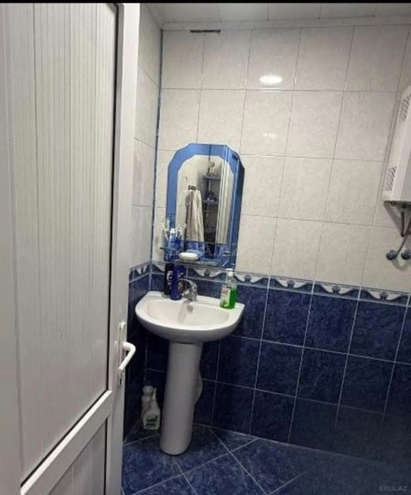 Kirayə verilir 2 otaqlı mənzil 70 m²