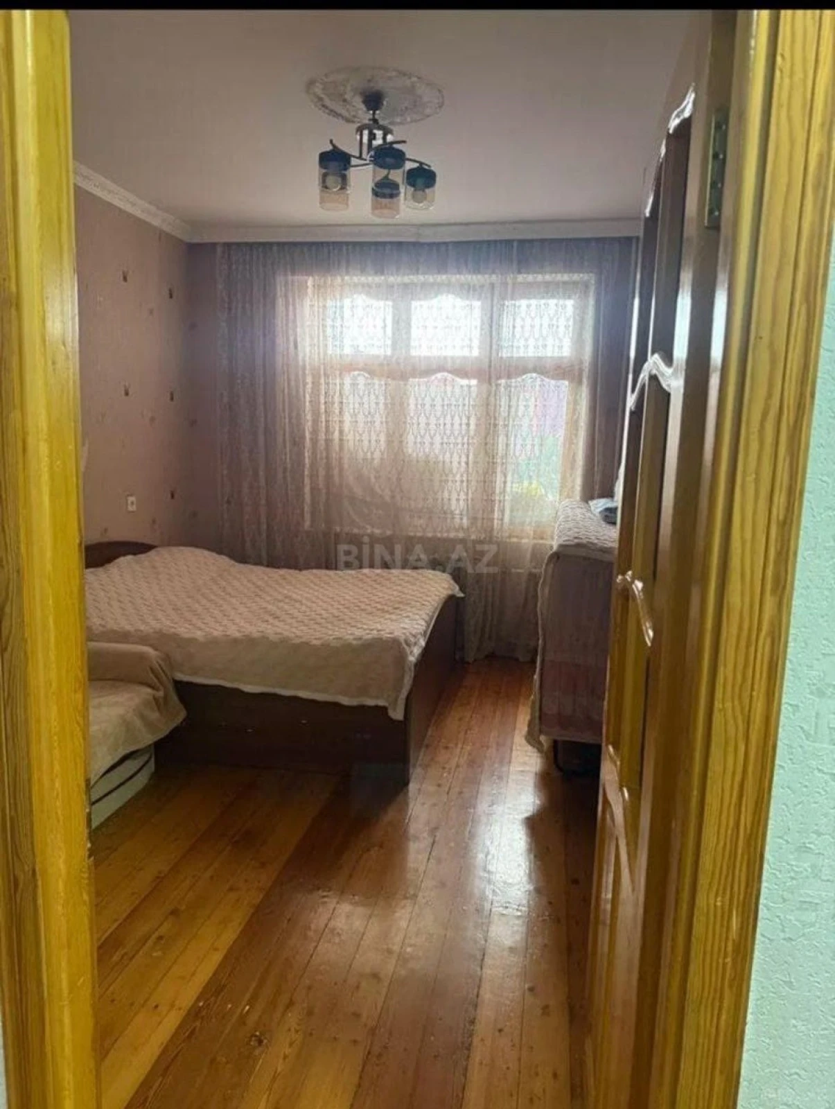 Kirayə verilir 2 otaqlı mənzil 70 m²