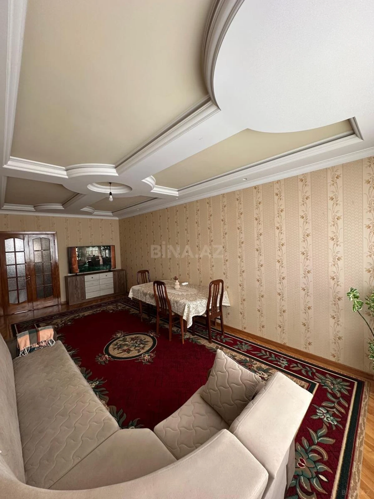 Satılır 3 otaqlı mənzil 112 m²