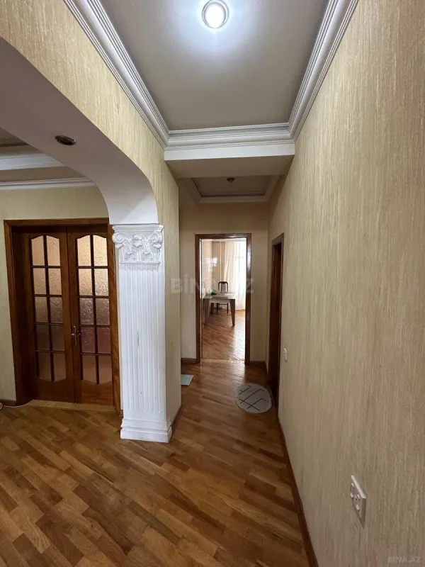 Satılır 3 otaqlı mənzil 112 m²