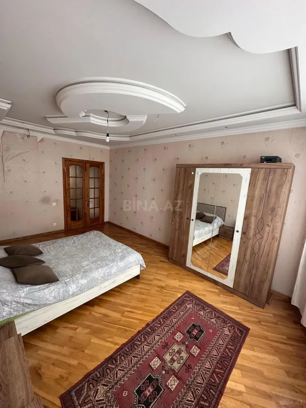 Satılır 3 otaqlı mənzil 112 m²