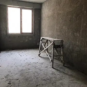 Satılır 4 otaqlı mənzil 181 m²