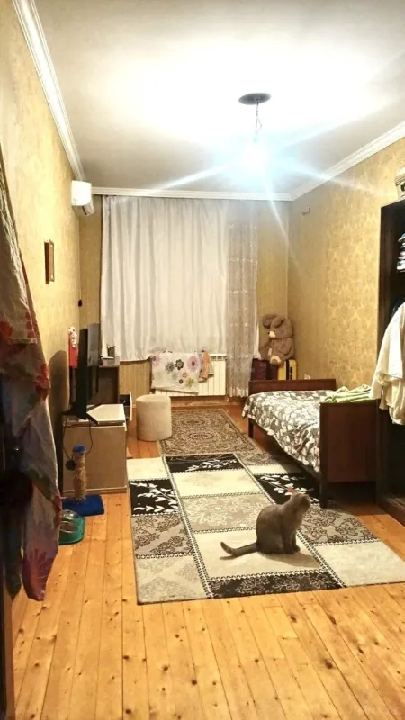 Kirayə verilir 2 otaqlı mənzil 62 m²