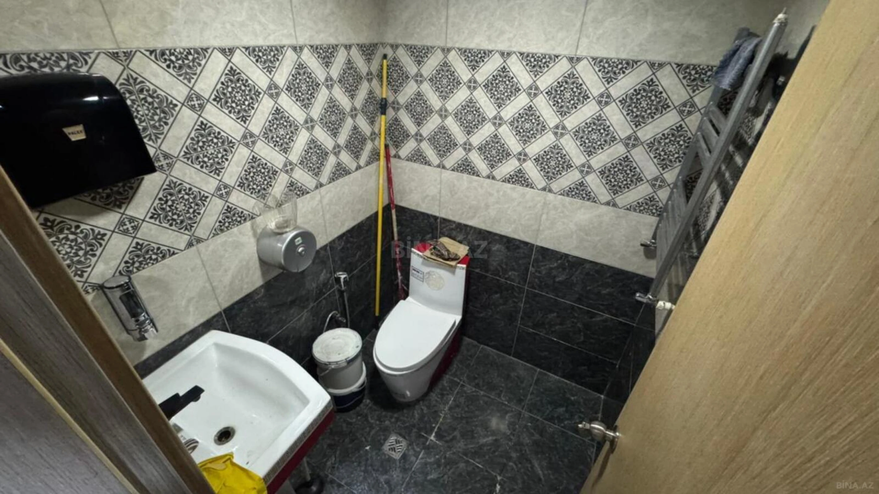 Kirayə verilir obyekt 125 m²